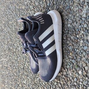 Size 1 Adidas (kid) Little Boy shoes